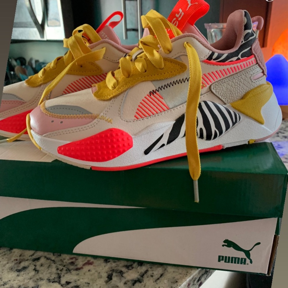 Womens Pumas for sale.